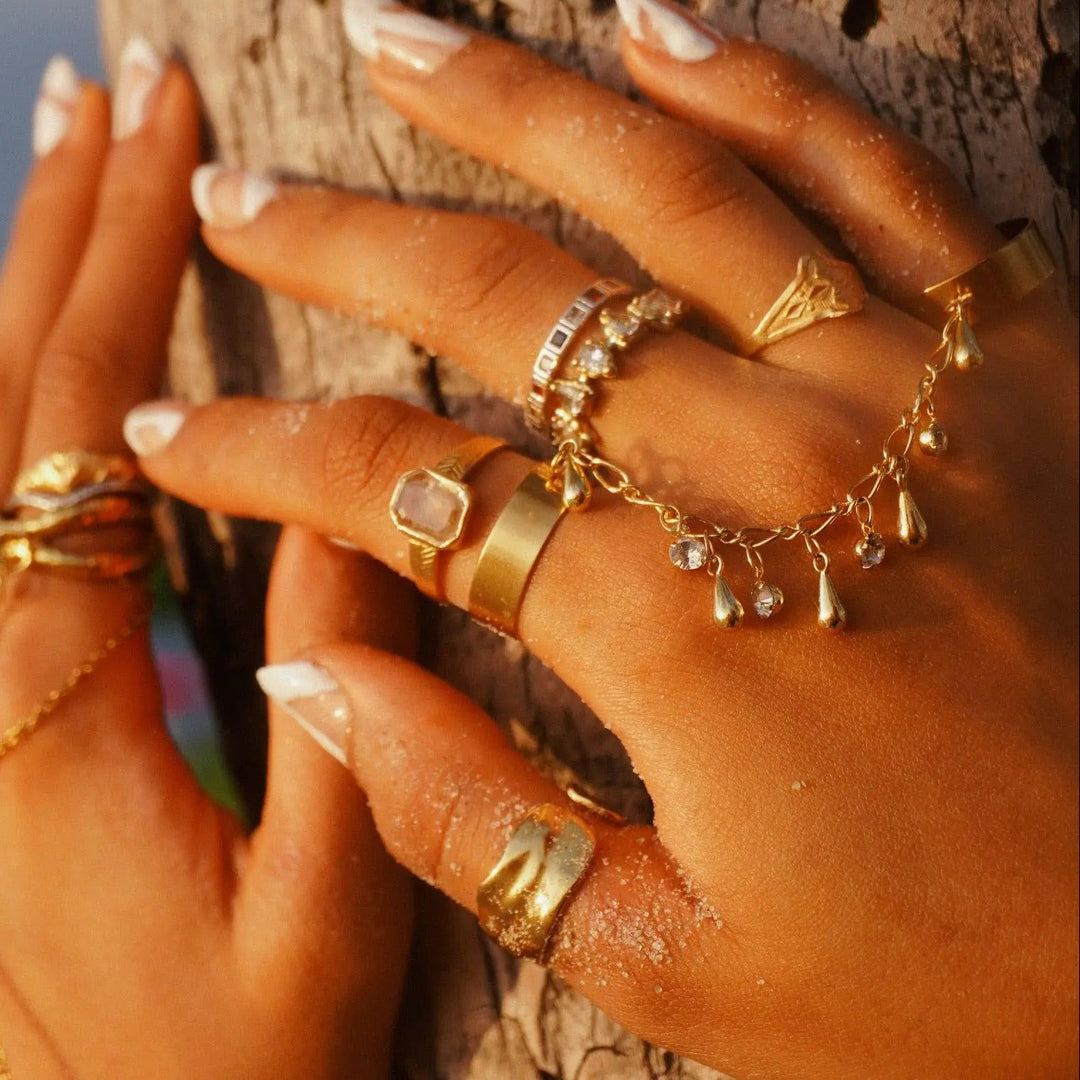 Chain Link Finger Bracelet