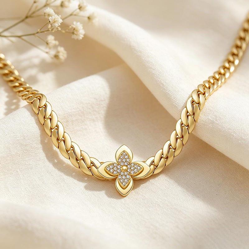 Zircon Clover Pendant Necklace