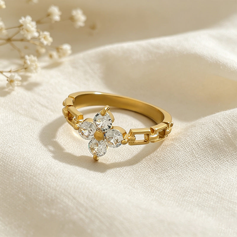 Clover Zircon Ring