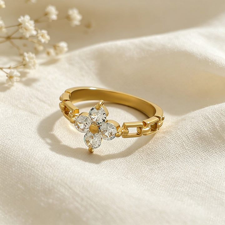 Clover Zircon Ring