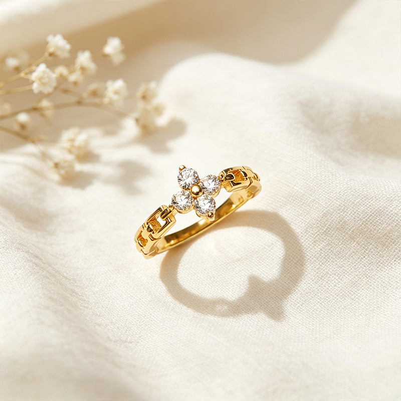 Clover Zircon Ring