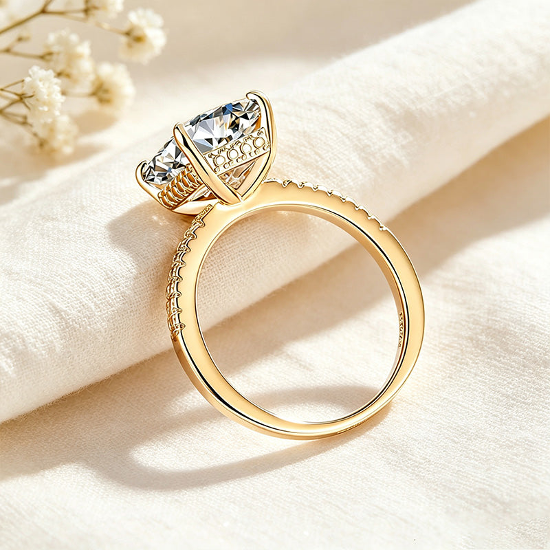 Radiant Cut Moissanite Ring