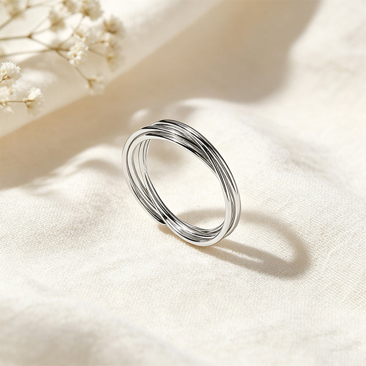 Interlocking Three-Ring Band