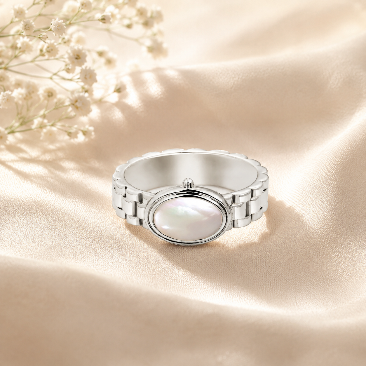 Mother-of-Pearl Link Band Ring