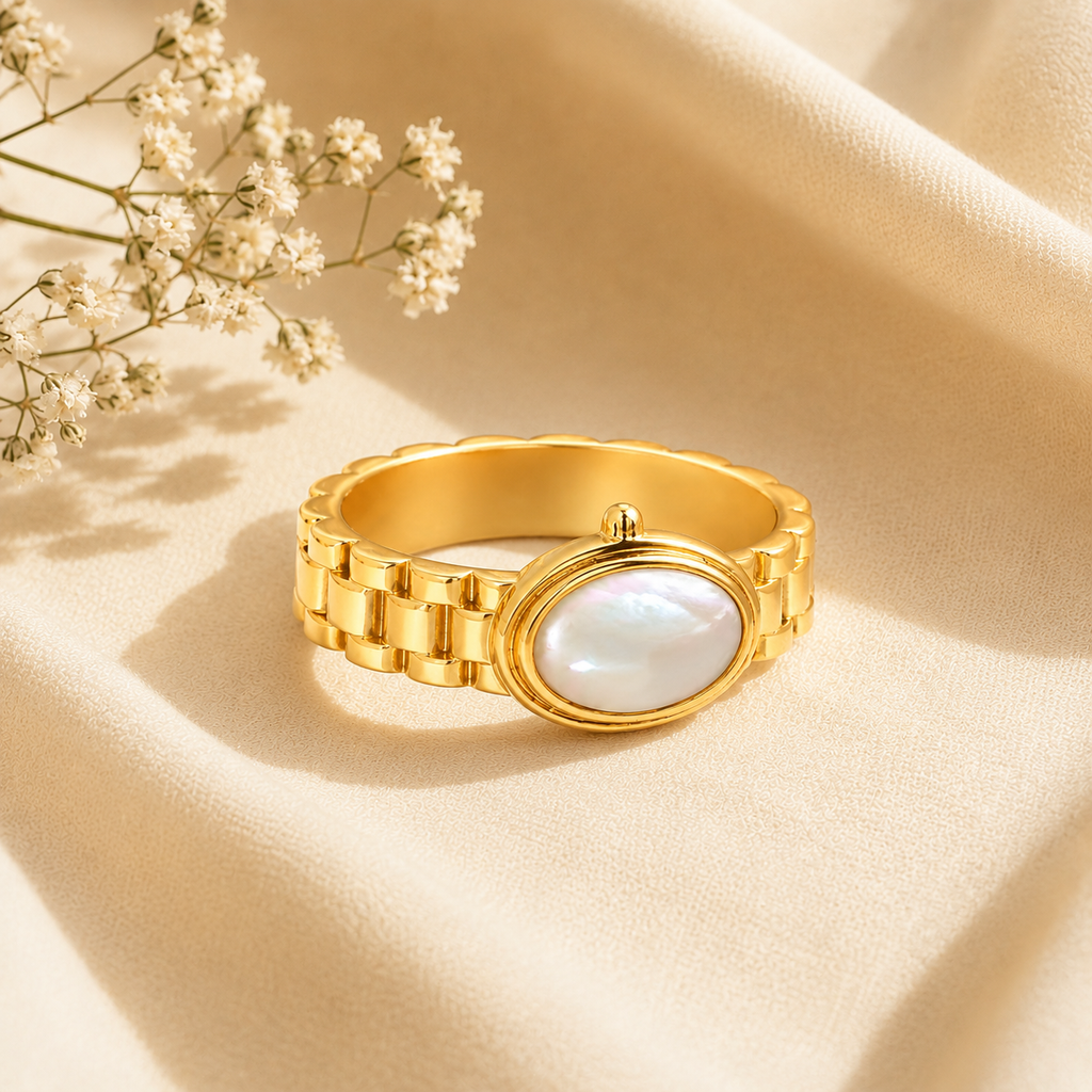 Mother-of-Pearl Link Band Ring