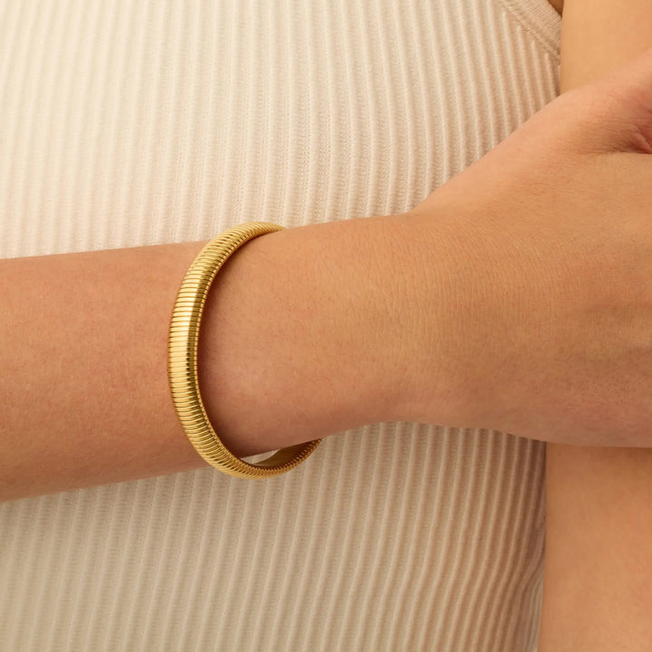 Snake-Shaped Stretch Bracelet