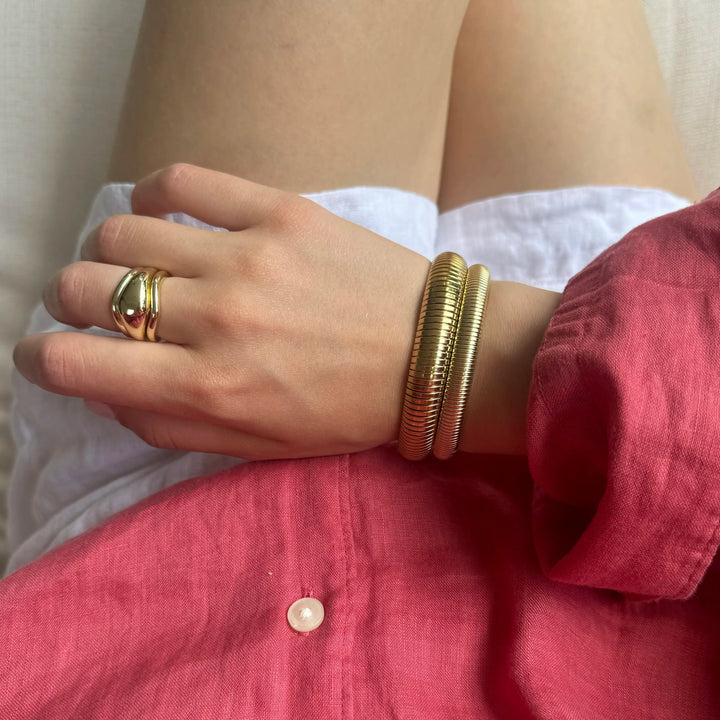 Snake-Shaped Stretch Bracelet
