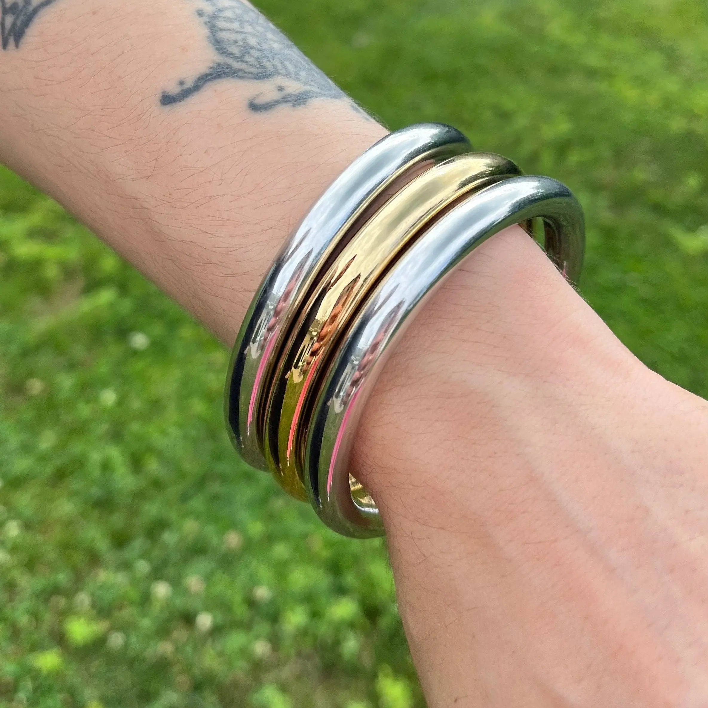 Sleek Polished Bangle Bracelet