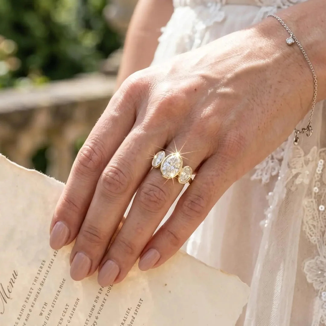 Oval Moissanite Diamond Ring