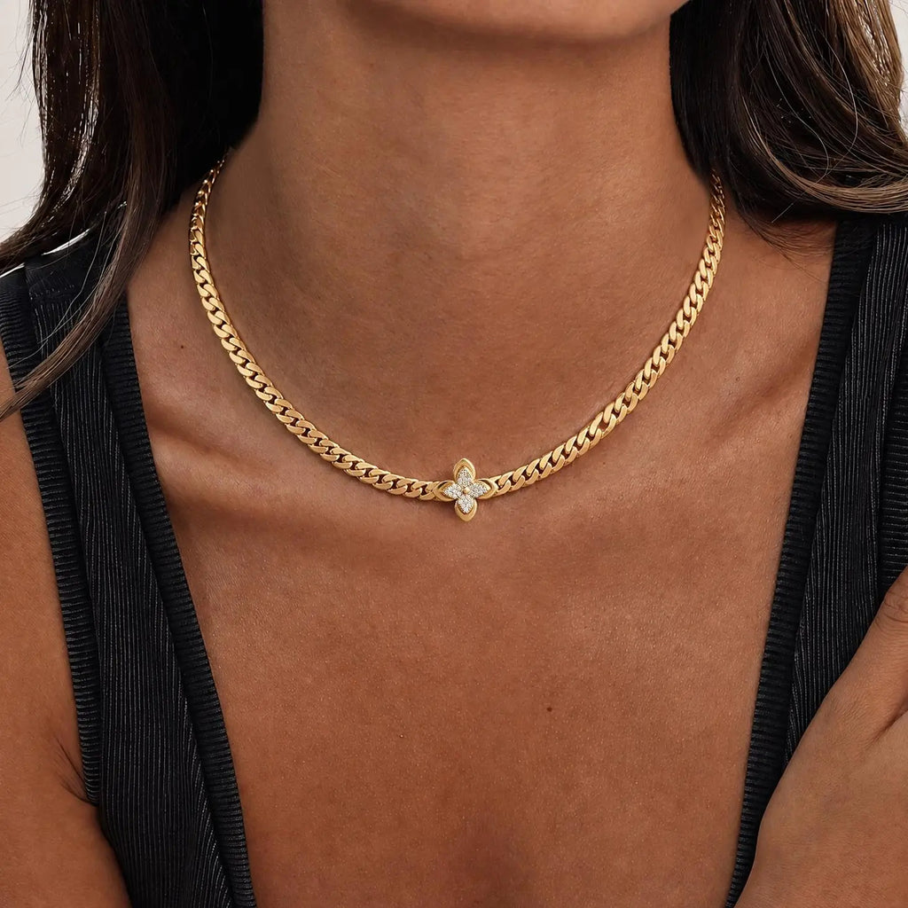Zircon Clover Pendant Necklace