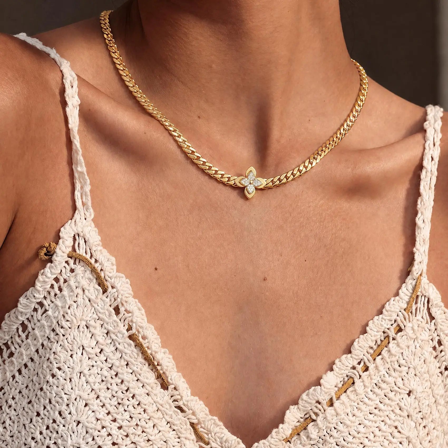 Zircon Clover Pendant Necklace
